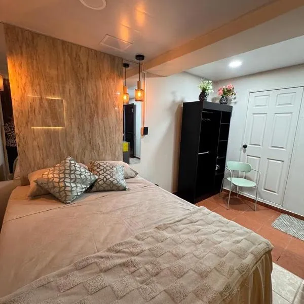 Oasis Urbano San Benito, hotel a San Salvador