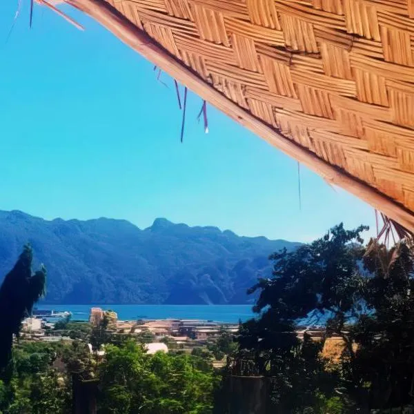 Charming seaview chalet with AC, kitchen, downtown, Hotel in Coron