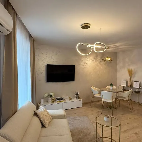 SILK Apartman -free private garage, hotel in Nyíregyháza