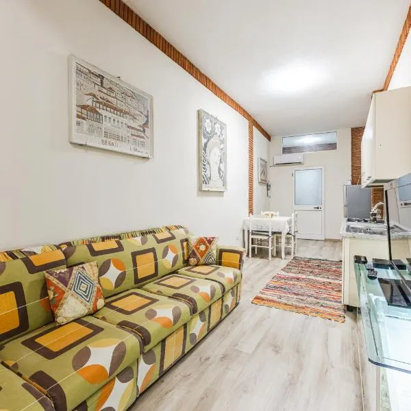 Central Art House, ξενοδοχείο στο Δυρράχιο