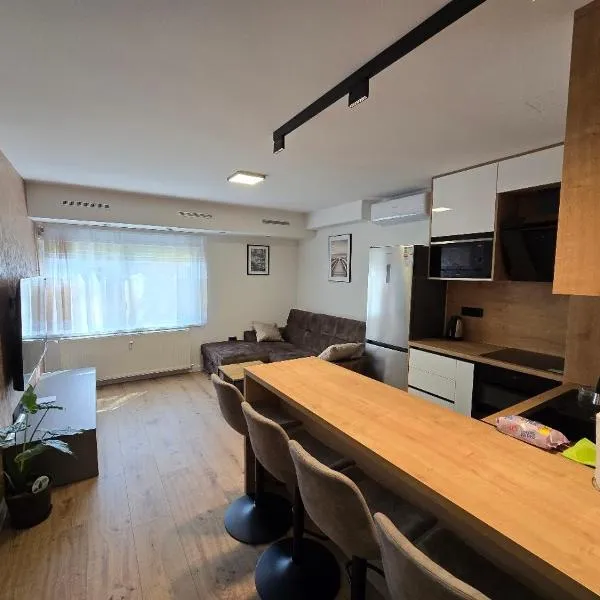 Apartman LAMAR, hotel v destinaci Slavonski Brod