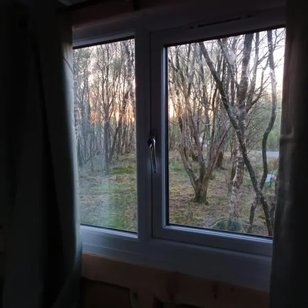 Hideaway Glamping cabin- Caban cudd, hotel in Criccieth