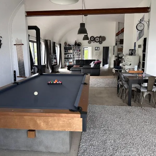 Bunker 35，位于凯沃拉尔的酒店