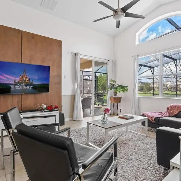 Ground Floor Gathering up to 9 guests BL387, hotel a Kissimmee