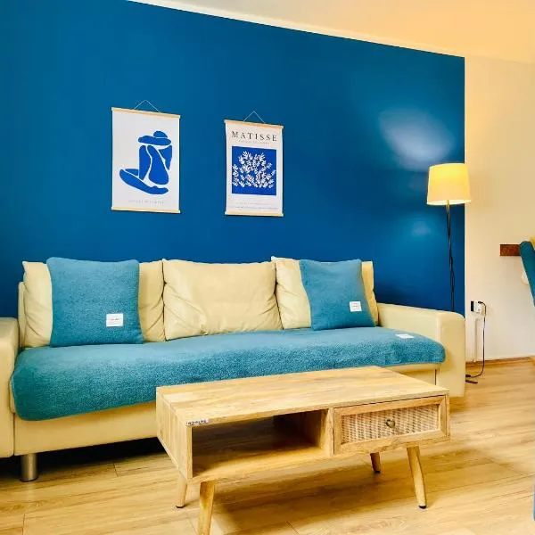 Kleine Auszeit Ferienwohnung nahe Bosenbergklinik mit Parkplatz, Haustiere willkommen, Hotel in St. Wendel