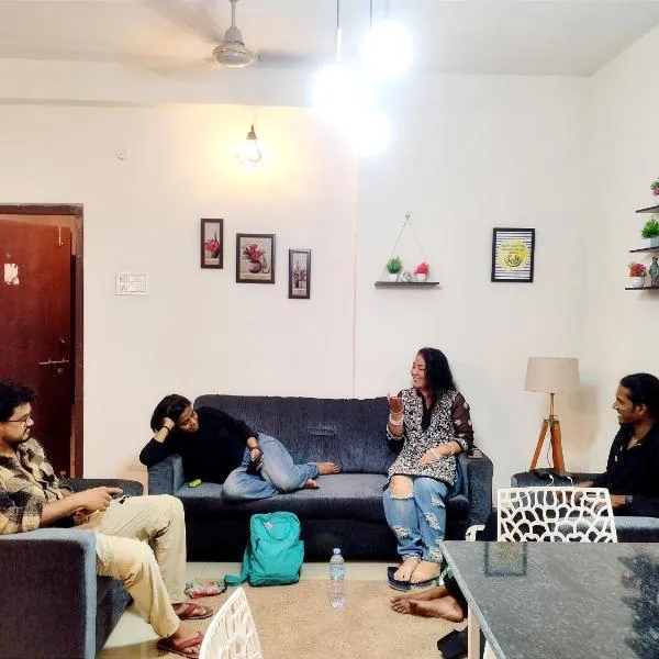 Nomad's Nest Backpackers Hostel, hotel in Guwahati