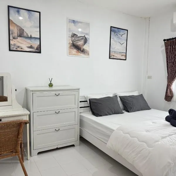 Kids-Dee Home, Hotel in Sathani Padang Besa