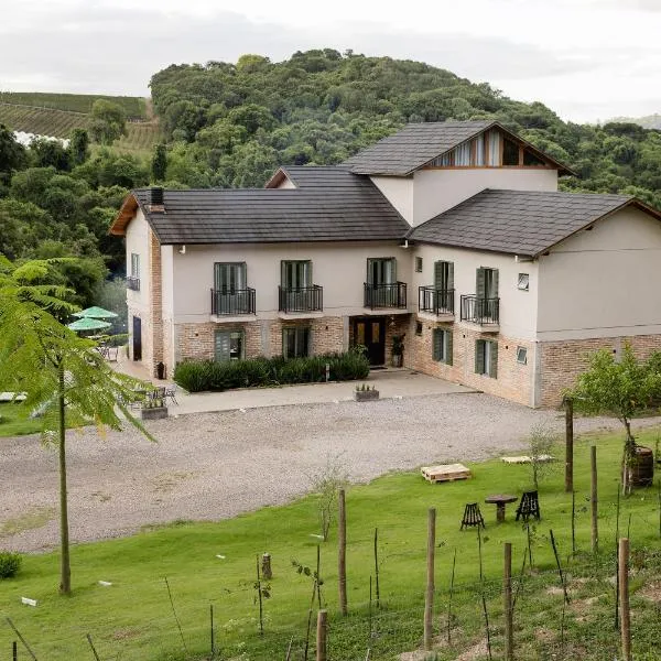 Pousada Calza - Vale dos Vinhedos - Bento Gonçalves、ベント・ゴンサルベスのホテル