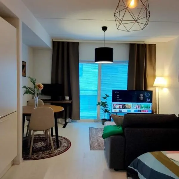 Modern & Cozy Studio in Helsinki, hotel in Helsinki