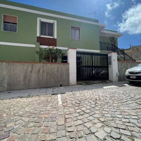 Casa Vacanze al muro di cinta Carloforte, hotel in Carloforte
