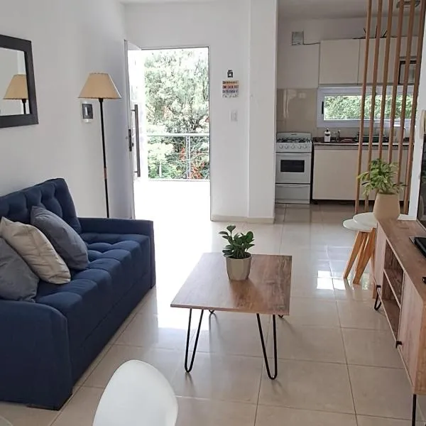 Departamento Temporario - Barrio San Isidro (Malibu), hotel en Villa Allende