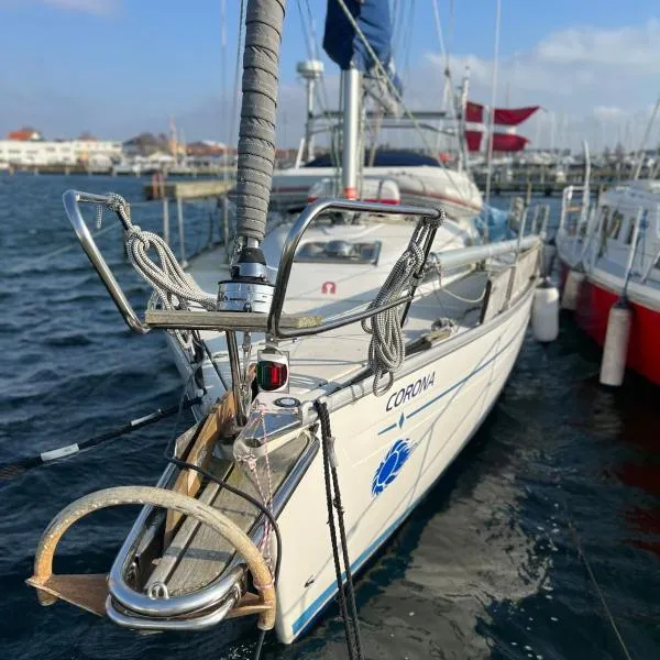 Veludstyret båd, med indbygget varme og gratis Wifi, ξενοδοχείο σε Fåborg