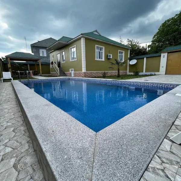 Green Center Villa, hotel in Gabala