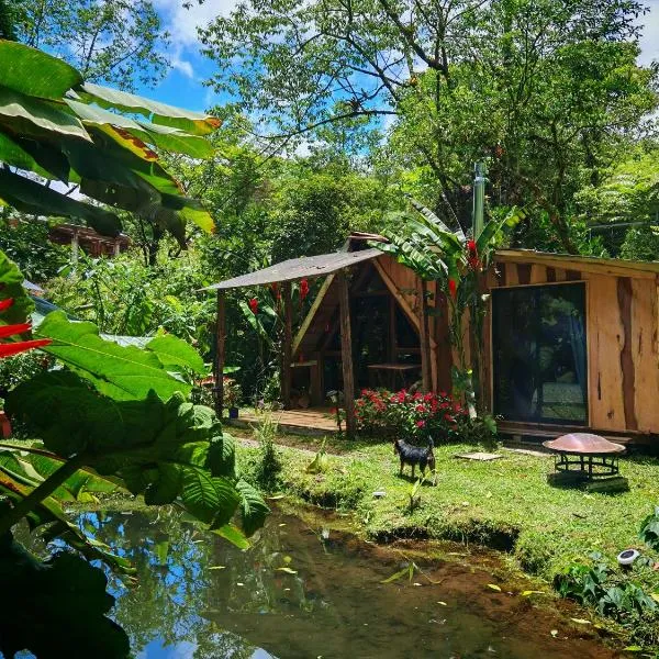 Tipi Maleku，位于埃雷迪亚的酒店