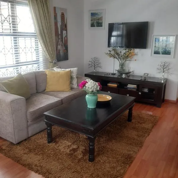 Local & comfortable, hotel in Mandalay