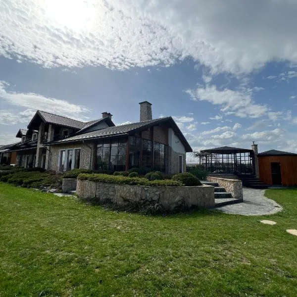 Noclegi Siwy Las, hotel en Oleszyce