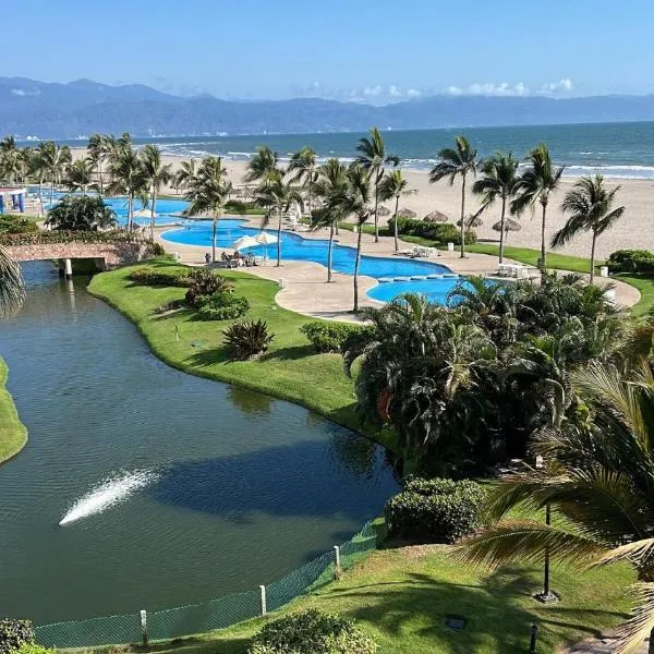 Departamento de lujo frente al mar, Luxury oceanfront apartment, ξενοδοχείο σε Nuevo Vallarta 