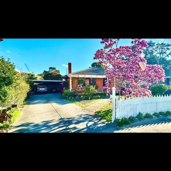Jalynn 1 Cottage, hôtel à Glen Waverley