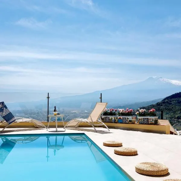Villa Da Vinci Luxury Panoramic Apartments - Taormina rooms collection, Hotel in Taormina