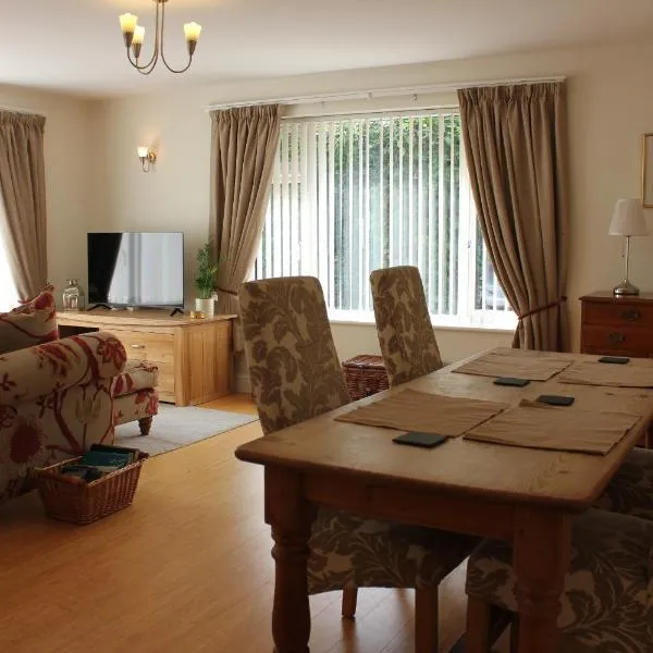 Guest house close to station, ξενοδοχείο σε Cheltenham