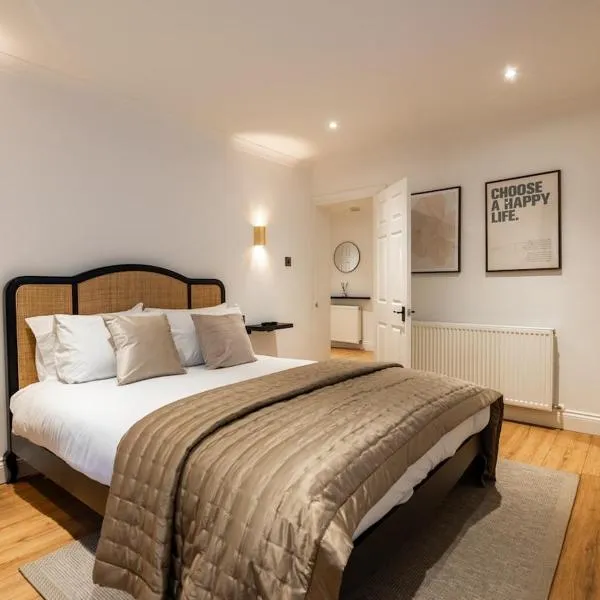 Stylish and Luxe 1 bed Apartment - Prime West End, hotel em Glasgow