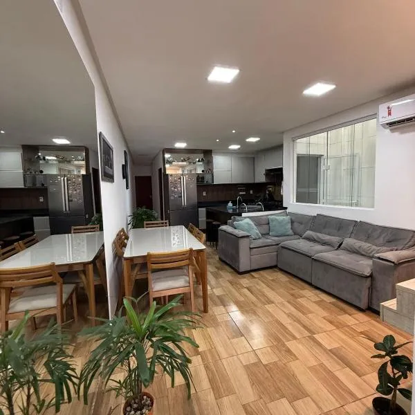 Casa completa e confortável, 15 minutos dá praia, hotel v destinaci Maceió