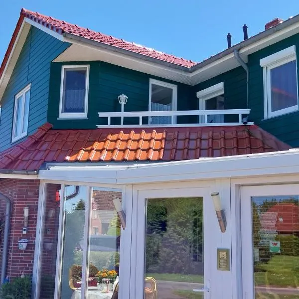 Familienurlaub in Ostfriesland für max 7 Pers in 2 Wohnungen, auch Einzeln Wohnungen, Hotel in Utarp