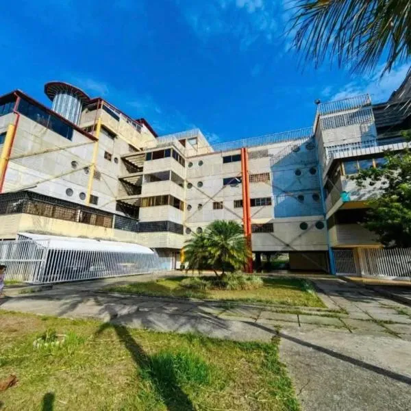 Apartamento Amoblado Refugio Urbano en Mérida, hotel di Mérida