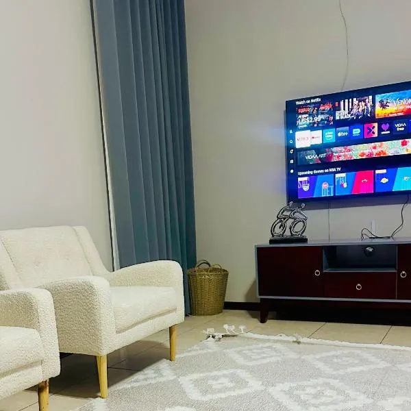 LE The Lustrous Home, hotel en Gaborone