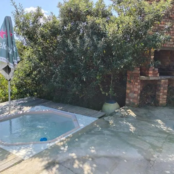 In the bush, хотел в Boknes