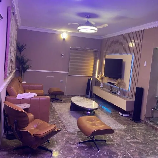 Bodija Suite Ibadan 3bedroom apartment, ξενοδοχείο στο Ιμπαντάν