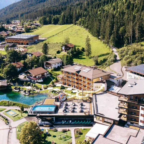 Familienresort Buchau, hotel a Maurach