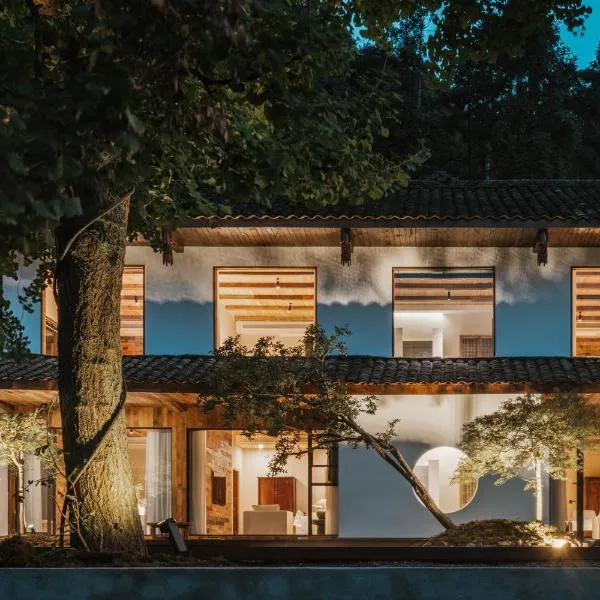 YunXi ChanYi Hot Spring Hotel, hotel in Emeishan