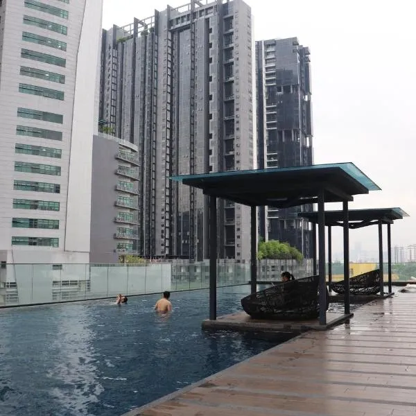 Reizz Residence by Perkasa Suites, отель в городе Batu Empat