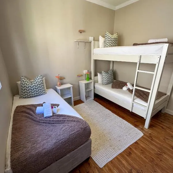 THE BIG - Luxury Backpackers, hotel in Cape Town
