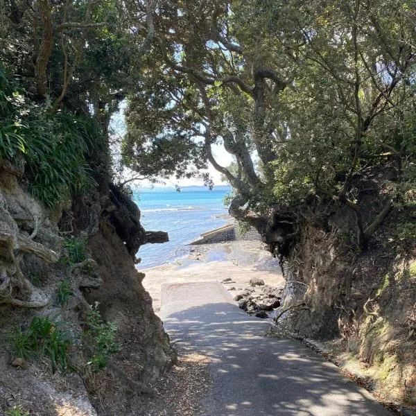 Cove side Bliss, hotel in Whangaparaoa