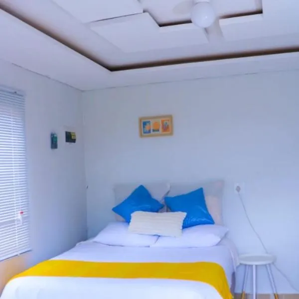 The Royalty Ebukhosini, hotel v mestu Teyateyaneng