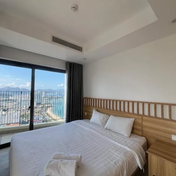 Gold Coast Apartment Seaview, ξενοδοχείο στο Να Τρανγκ