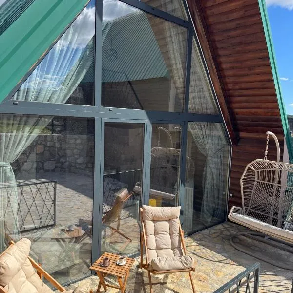 Sirius Lux Apartmani: Žabljak şehrinde bir otel