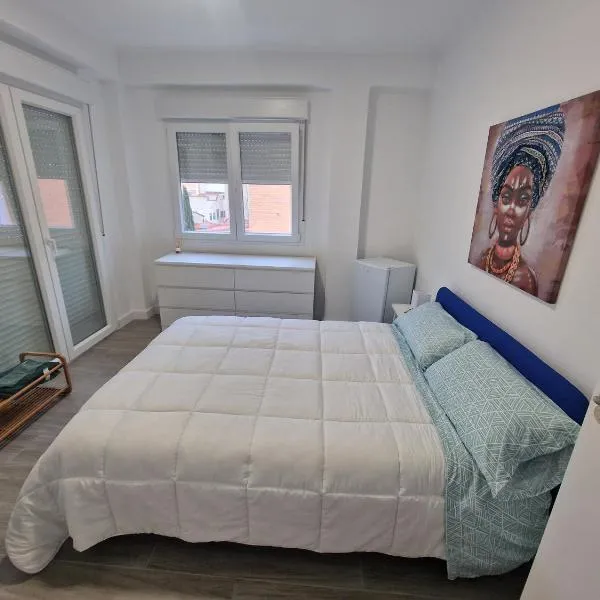 Habitación BNB cama doble Alfarooms, hotel in Albacete