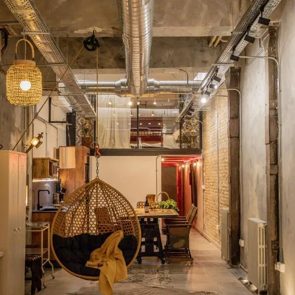 Loft artístico Espacio Lirola, hotel in Granada