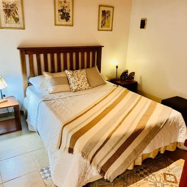 Alojamiento Santa Rita, hotel in Santo Tomé