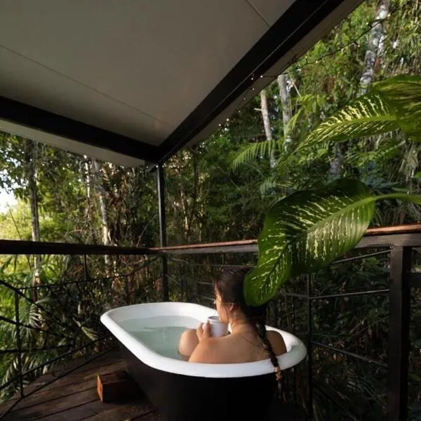 Sun Suite - tiny home treehouse, ξενοδοχείο σε Kuranda