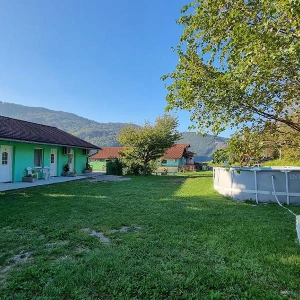 Apartma Patricija - Cozy apartments for 2 or 4 people, hotel en Tolmin