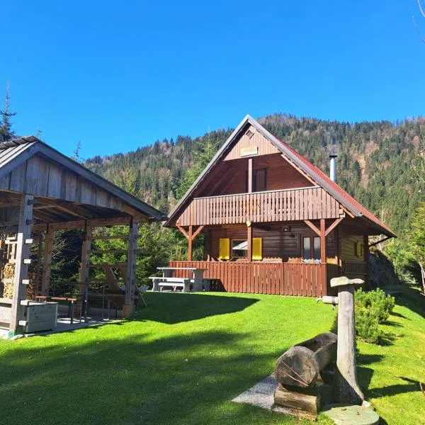 Na Rebri, hotel v Lučah