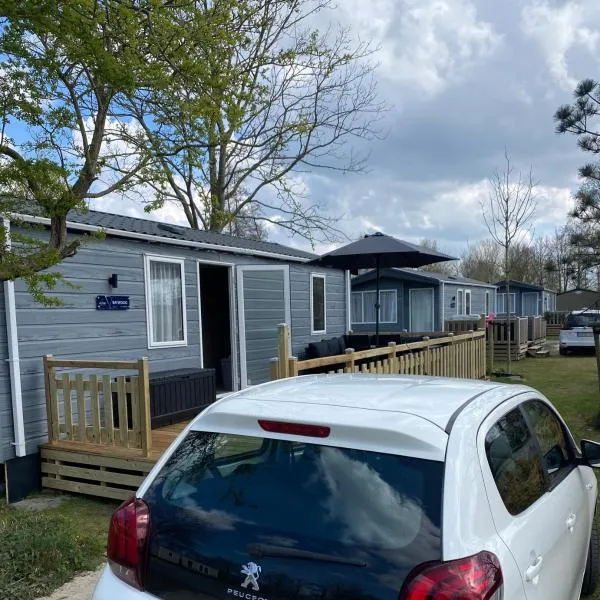 Chalet 4 personen HZ 18, hotel in Lauwersoog