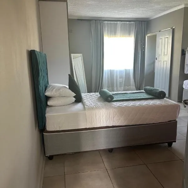 Tranquil Retreat Guest House, hotel v destinaci Richards Bay