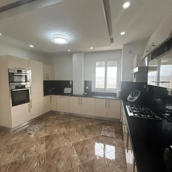 Appartement Gamma, hotel u gradu Konstantin