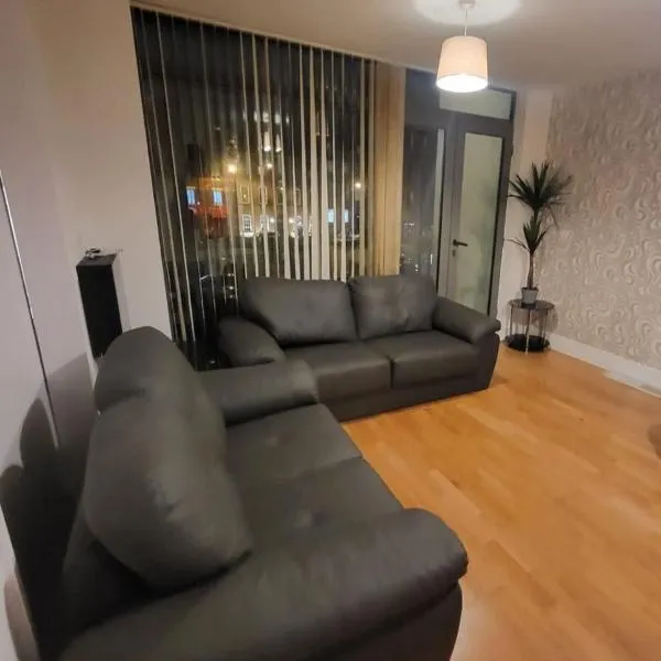 2 Bedroom Apartment - Henry St Central Liverpool, hotel in Liverpool