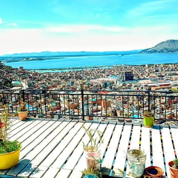 San Genaro - the good view home, hotel in Puno